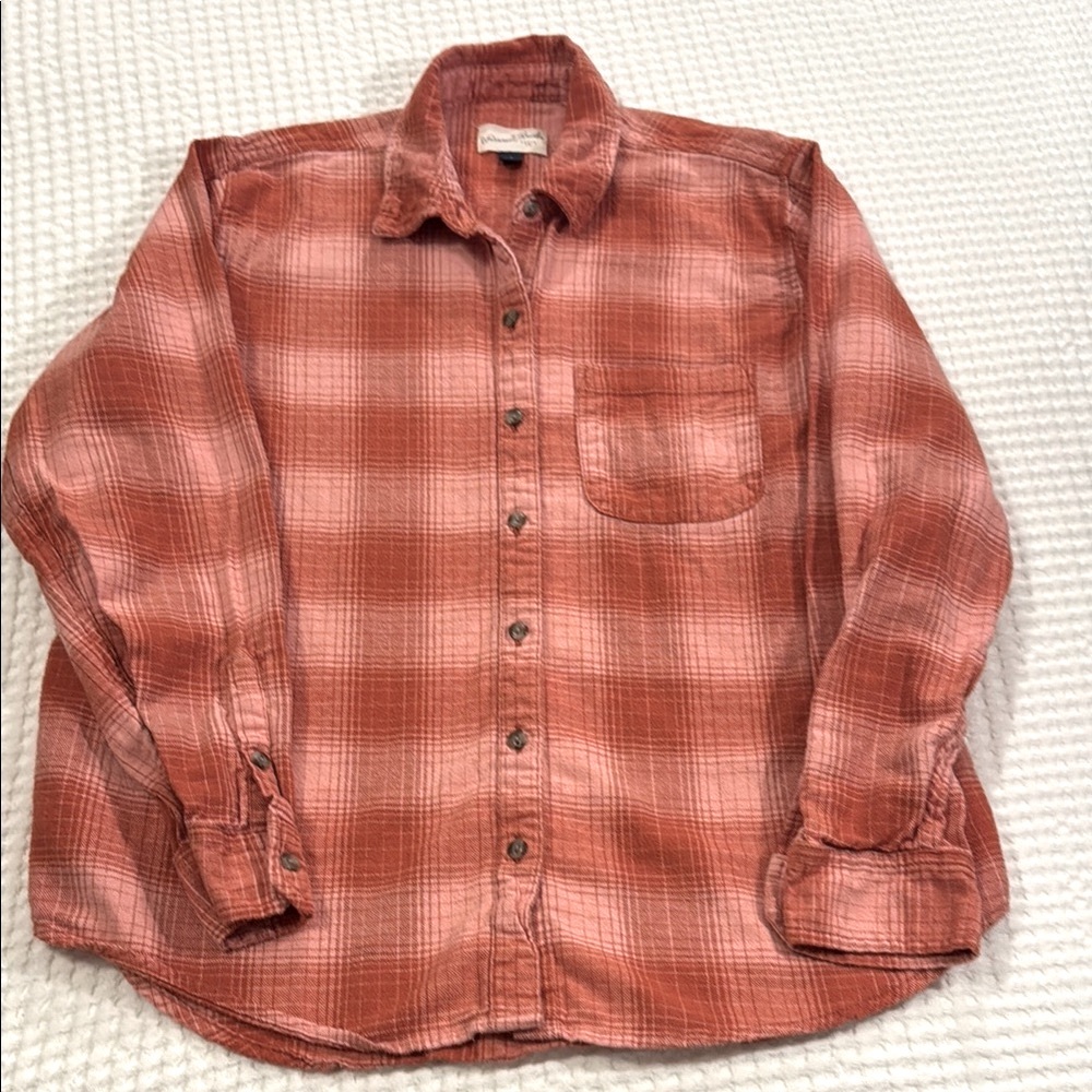 Universal Thread Pink/Peach Colored Plaid Button-Up Shirt Woman’s Small